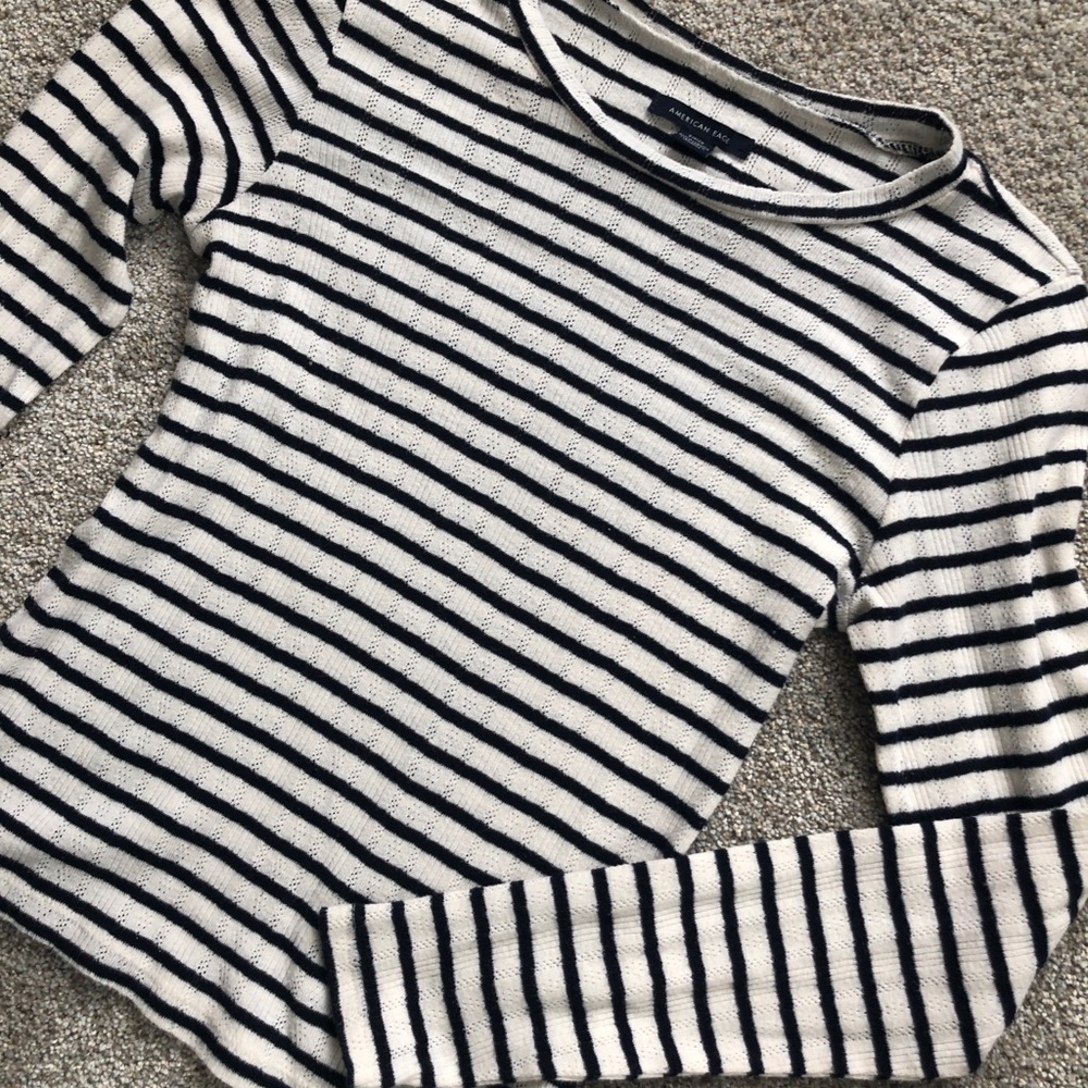 B&W stripe long sleeve tee